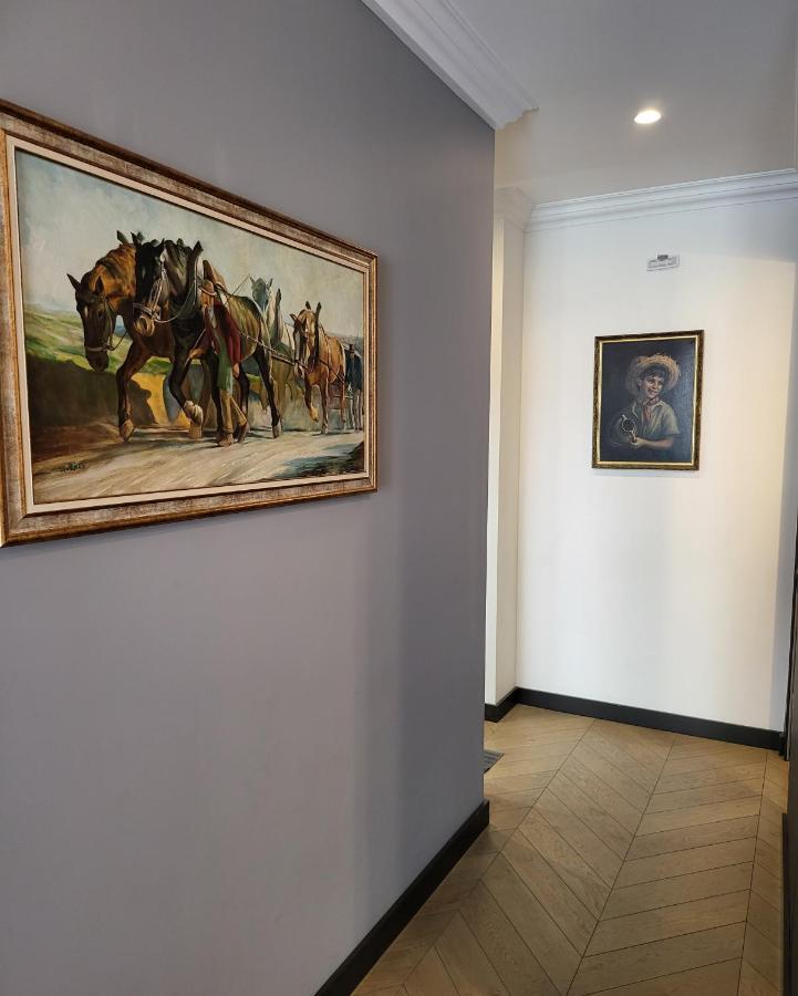 Happy Inn Presidential, Self Check-In, Parking In The Underground Garage ヴィリニュス エクステリア 写真
