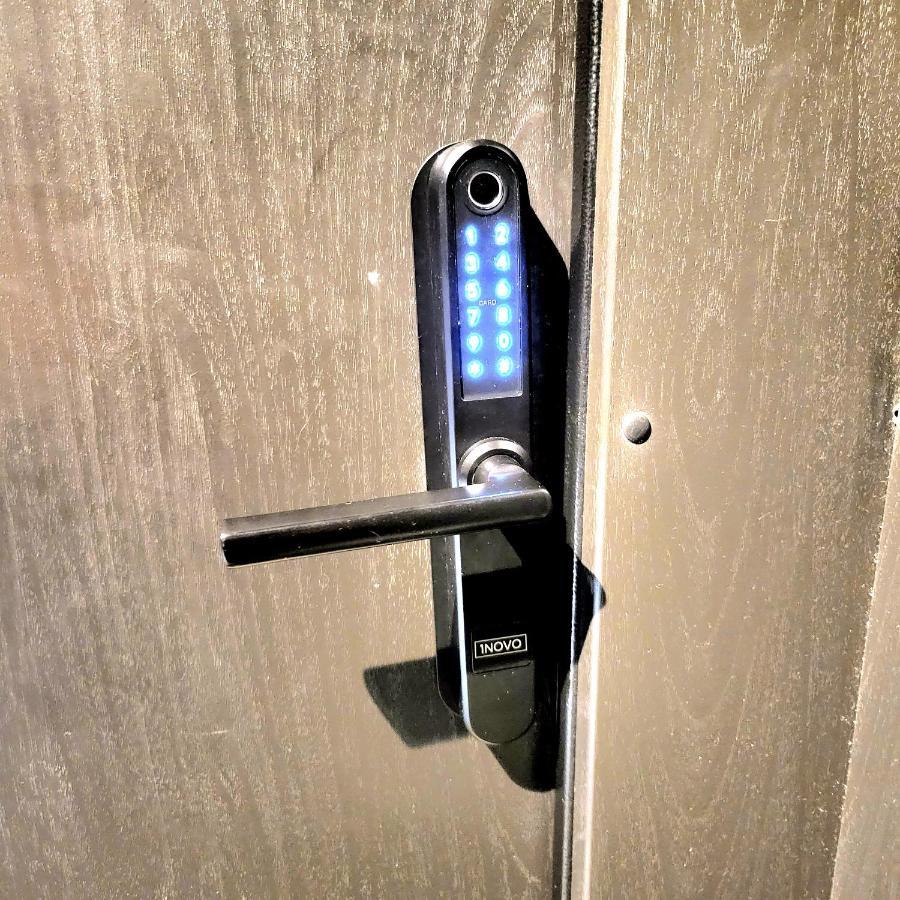 Happy Inn Presidential, Self Check-In, Parking In The Underground Garage ヴィリニュス エクステリア 写真