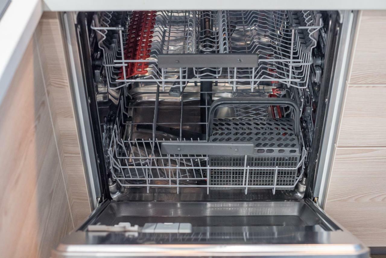 Happy Inn Presidential, Self Check-In, Parking In The Underground Garage ヴィリニュス エクステリア 写真