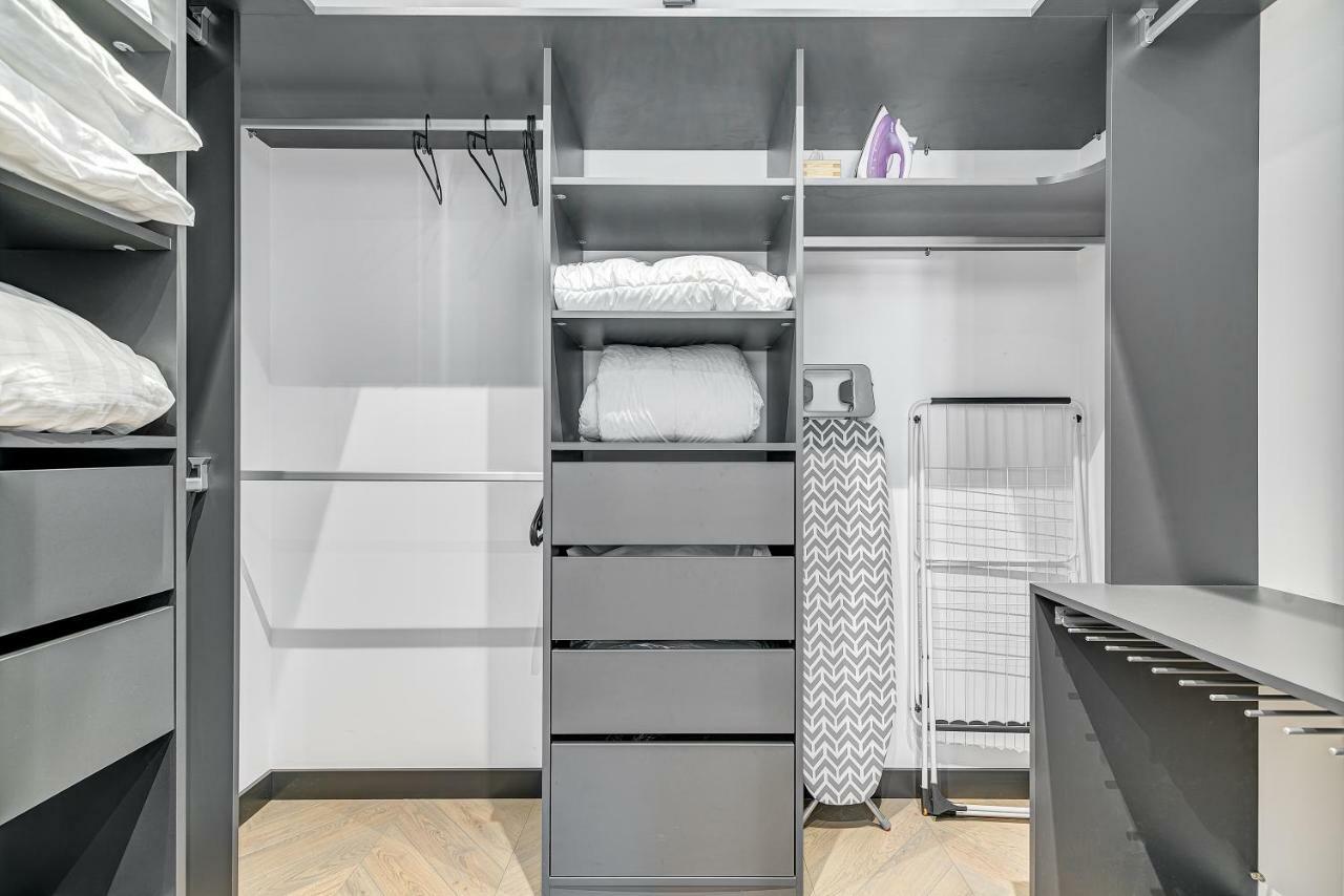 Happy Inn Presidential, Self Check-In, Parking In The Underground Garage ヴィリニュス エクステリア 写真